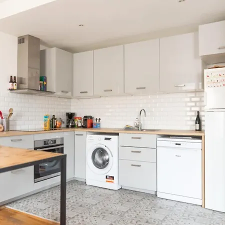 Bright Flat Just A Stone's Throw From Montmartre דירה *